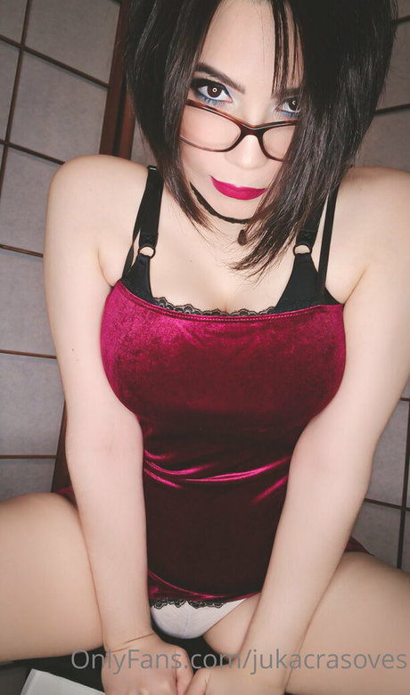 jukacrasoves Profile image