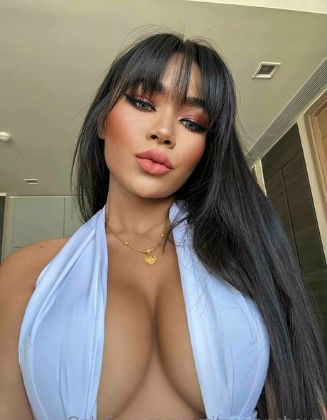 petite wife onlyfans hot photos