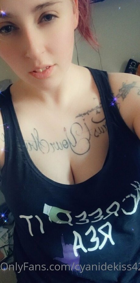 cyanidekiss420 onlyfans model photos