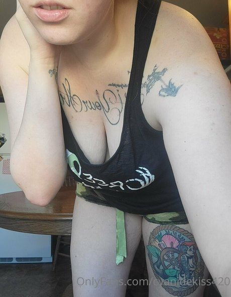 cyanidekiss420 onlyfans creator