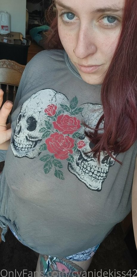 cyanidekiss420 onlyfans content type