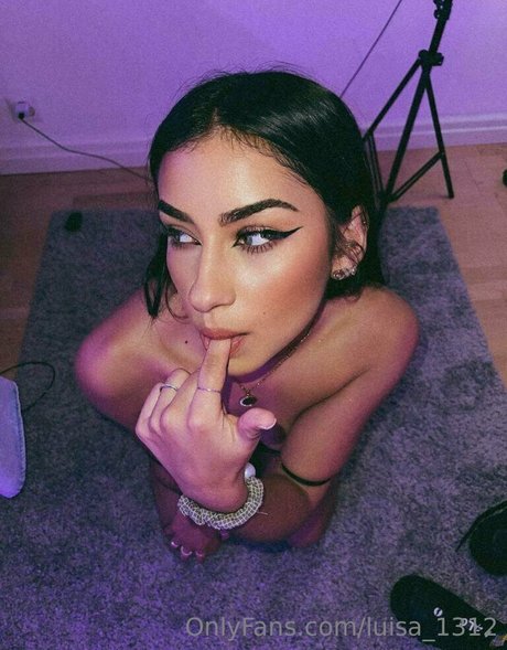 diana 1312 onlyfans striptease