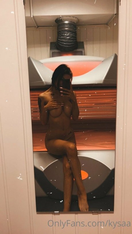 kysaa onlyfans strip tease