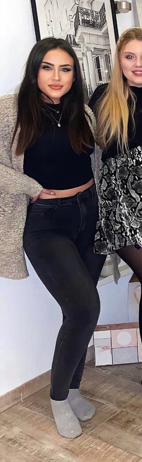 Fiona Schramm leaks onlyfans porn