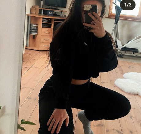 Fiona Schramm Profile image