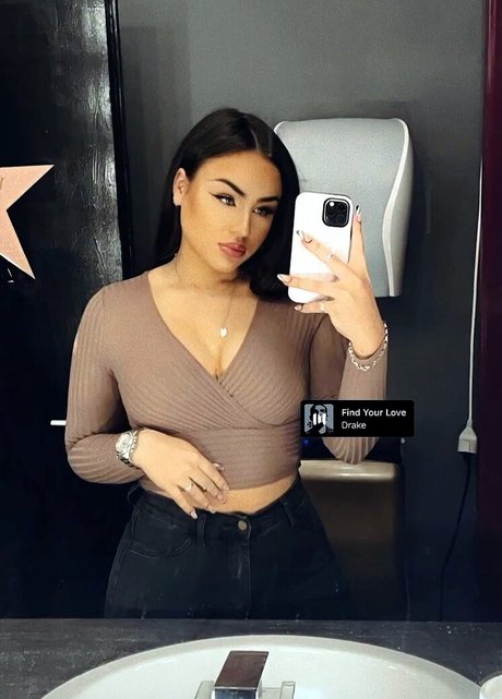 Fiona Schramm onlyfans porn