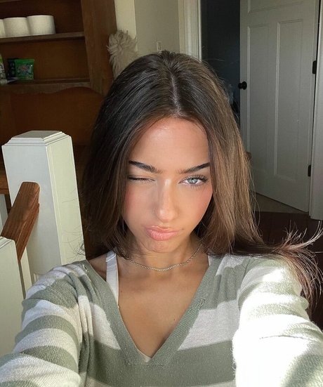 Lily Weber onlyfans porn