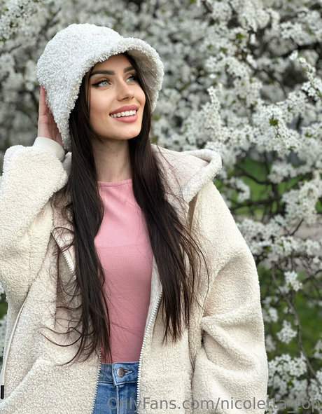 Nicoletta top only fans xxx