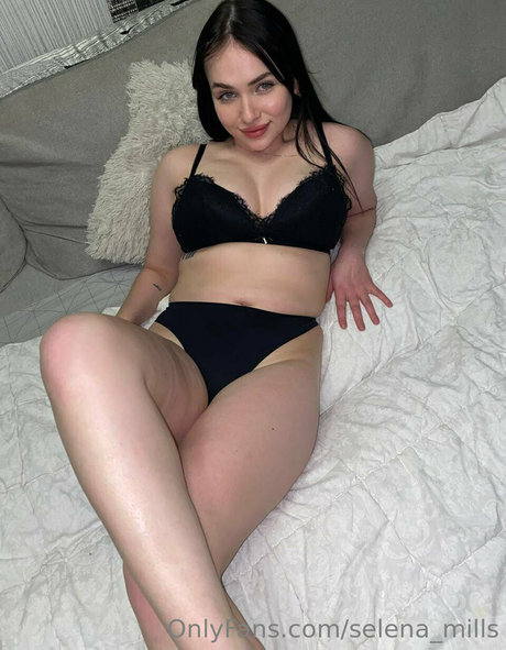 selena mills onlyfans leaks