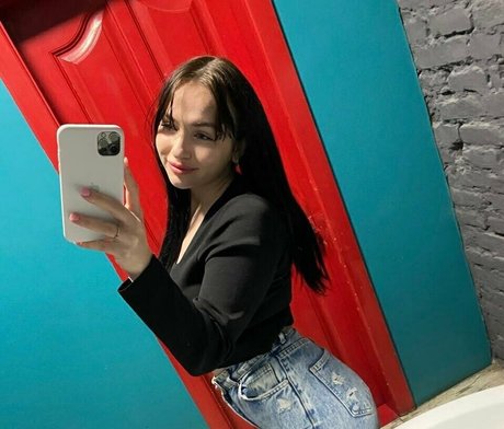 selena mills xxx onlyfans