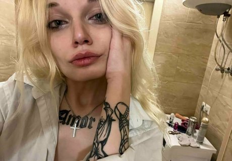 alice hot xxx on onlyfans