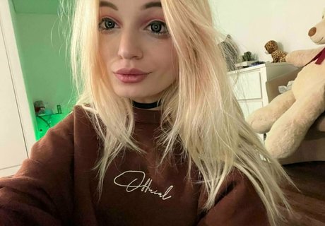 alice hot xxx boobs onlyfans