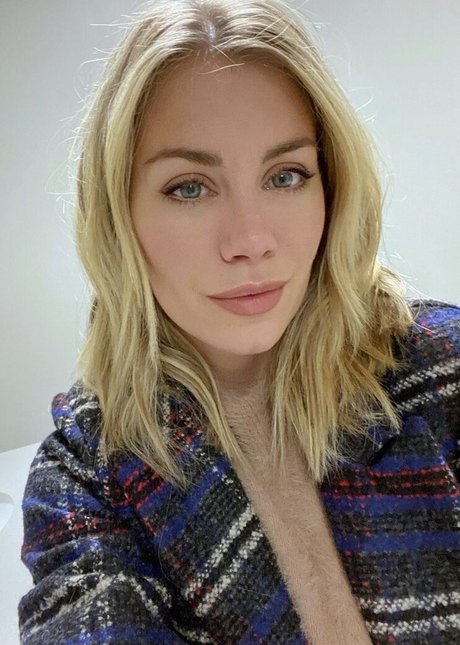 Jennifer Holland onlyfans lean