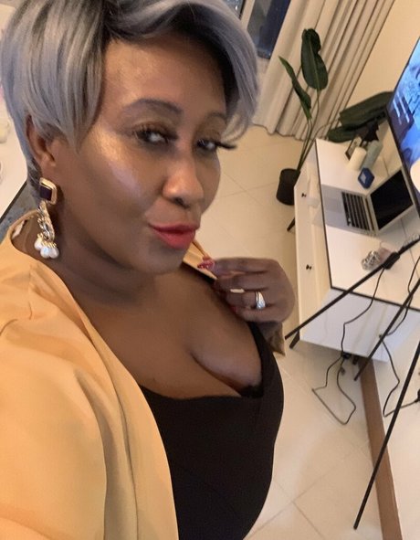 madam___caramel onlyfans leak sex