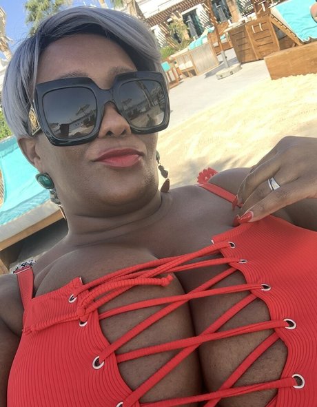 madam___caramel onlyfans nude porn