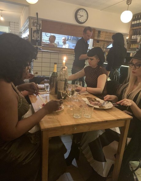 madam___caramel only fans pictures