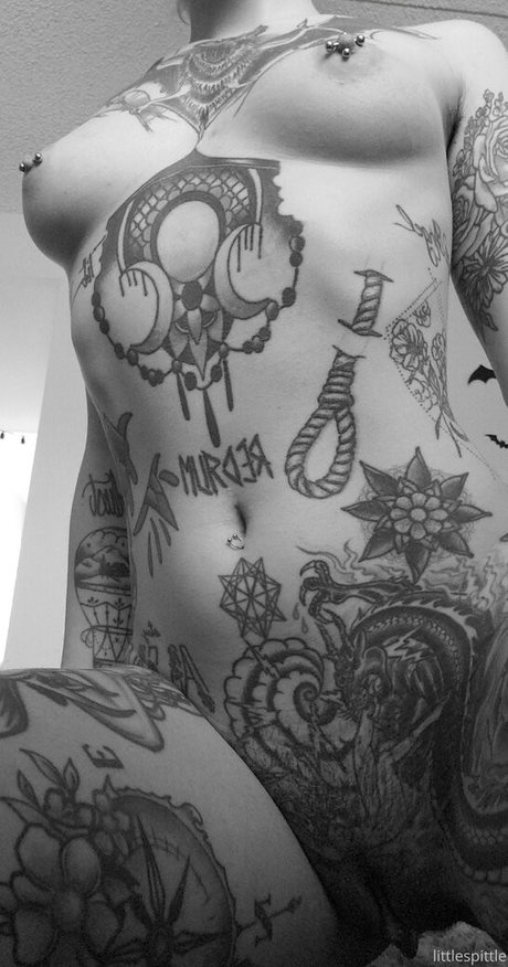 Little Spittle onlyfans striptease