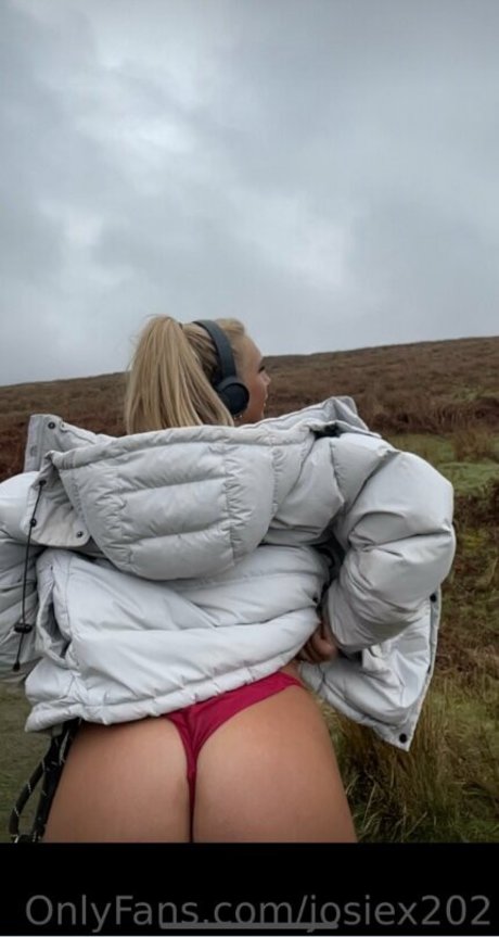 Josie Broom onlyfans leaked