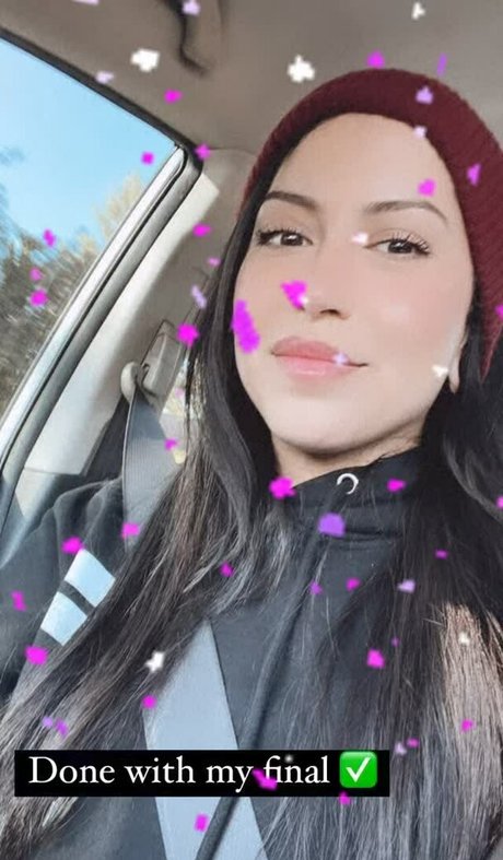 meghanelle onlyfans pic