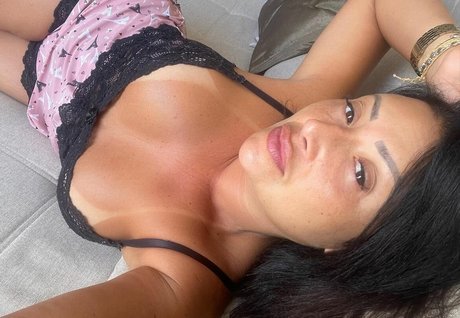 pretty pussy onlyfans art nude still