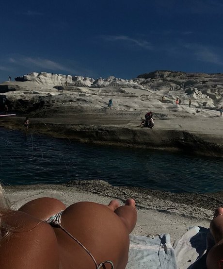 Elly Anne onlyfans leaks