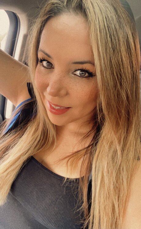 BOMBONA nude only fans