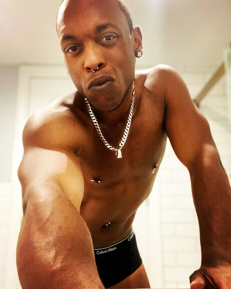 Famou55tar only fans porn