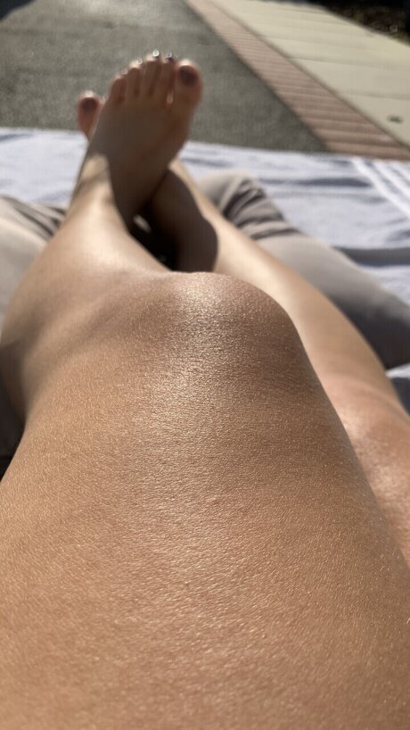 Littlefootishwitxh onlyfans leak