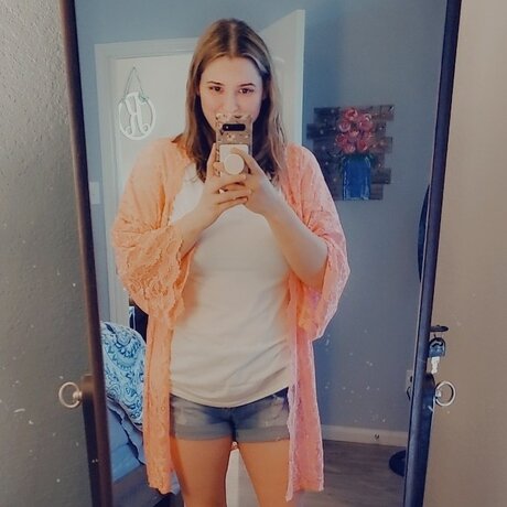 Elizabeth Kendall nude onlyfans