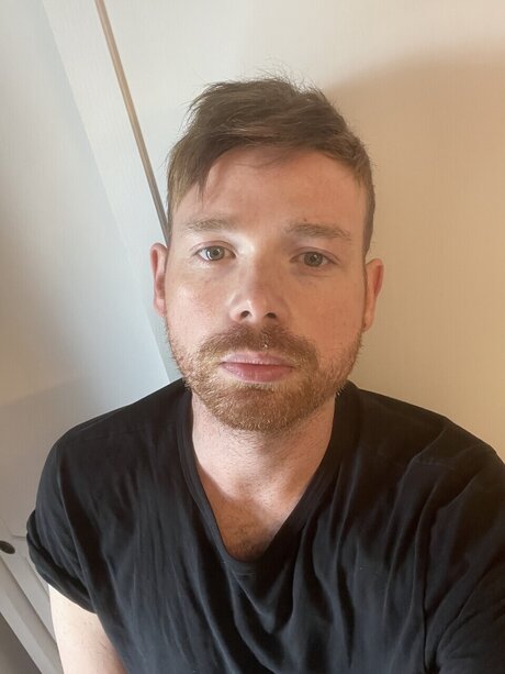 Fred C_ onlyfans strip