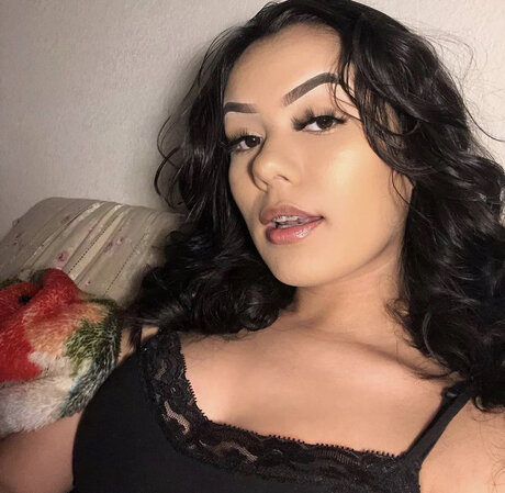 Aaliyah sexy onlyfans