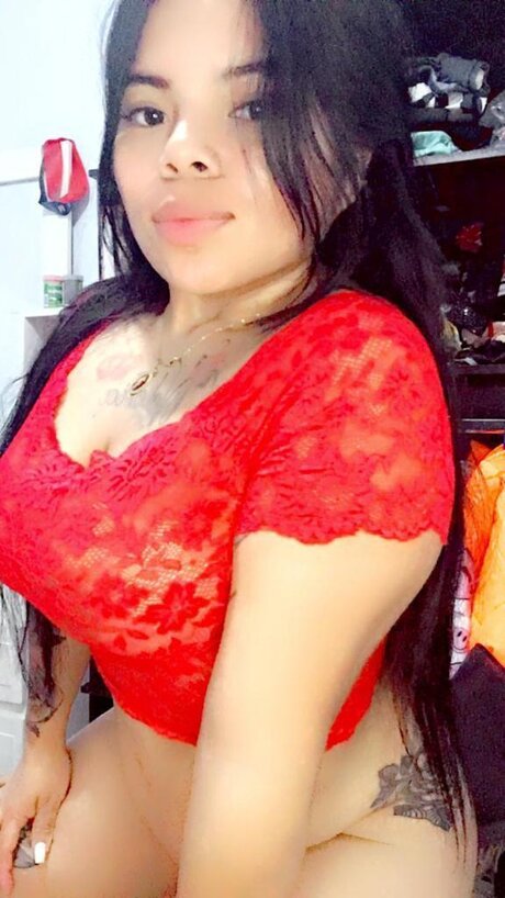 Chiqui latina strip onlyfans