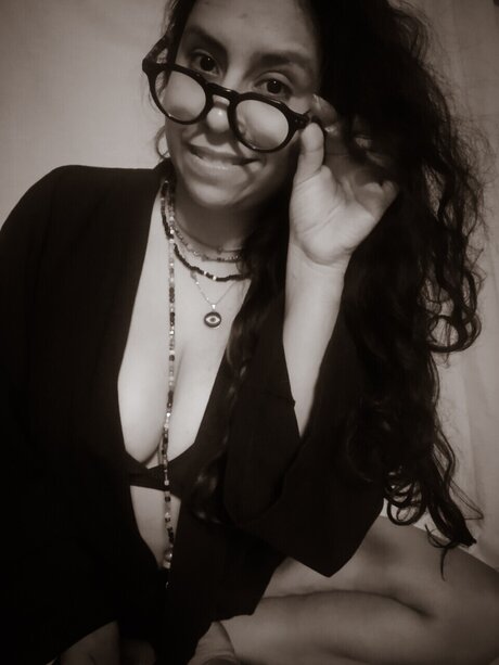 IsisTheOutsider onlyfans porn