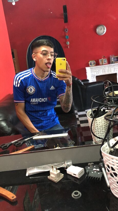 Nahuel Martinez onlyfans boobs