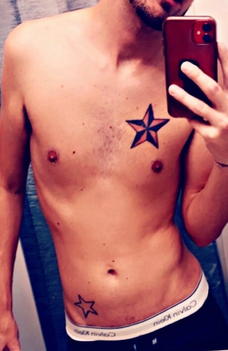 Brett Woodard naked onlyfans pics