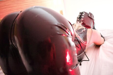 Opulent Restraint onlyfans photo