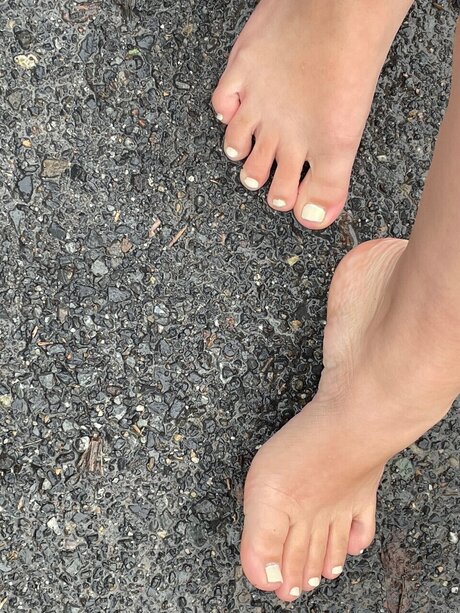 Miss Nikki onlyfans model photo