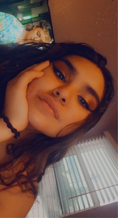 Bella Bloom_ pics onlyfans