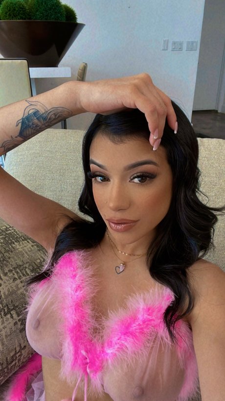 Savannah Sixx onlyfans naked