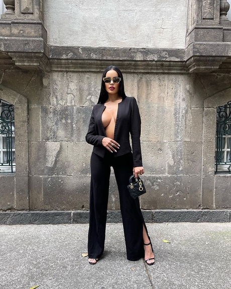 amateur college onlyfans naked selfie