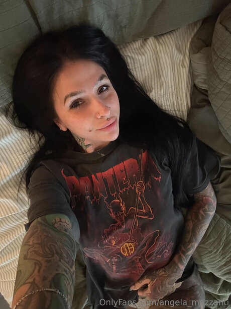 Angela Mazzanti onlyfans leak ass
