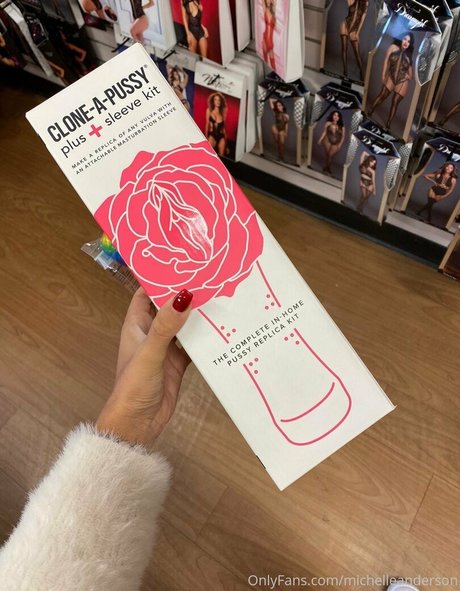 Michelle Anderson nsfw onlyfans