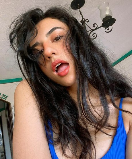 Mars Aguirre topless onlyfans