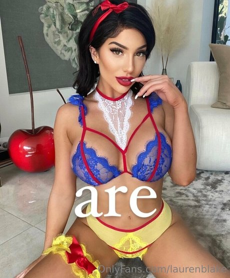 Lauren Blake onlyfans nudes
