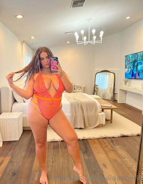 Julia Berit only fans pics