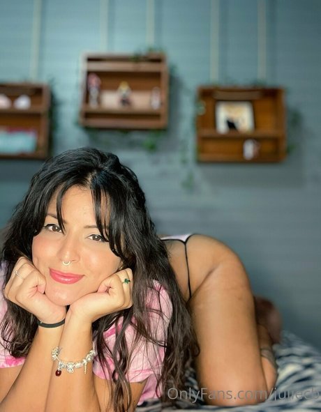 Jhulysex naked only fans