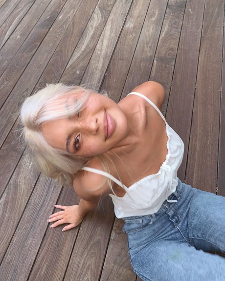 diakimeko only fans photos