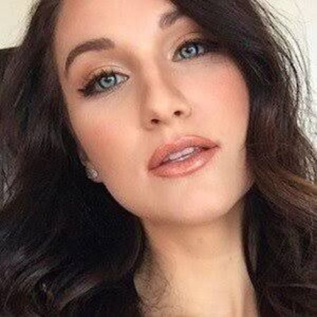 Stefani Somers naked on onlyfans