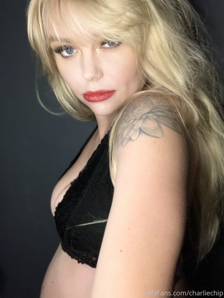 Charlie Chip onlyfans strip tease