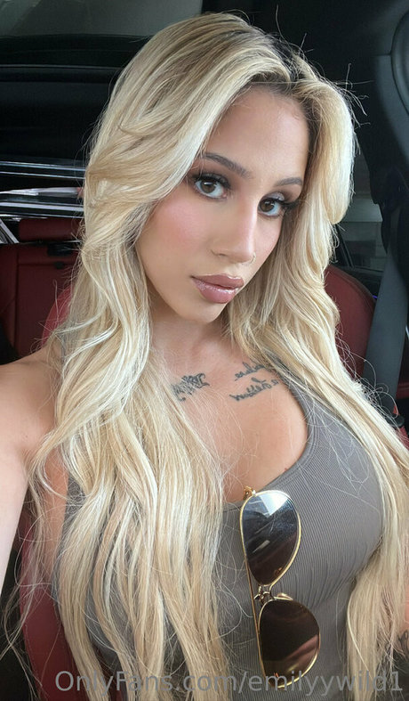 Emilyy Wild onlyfans leak nude